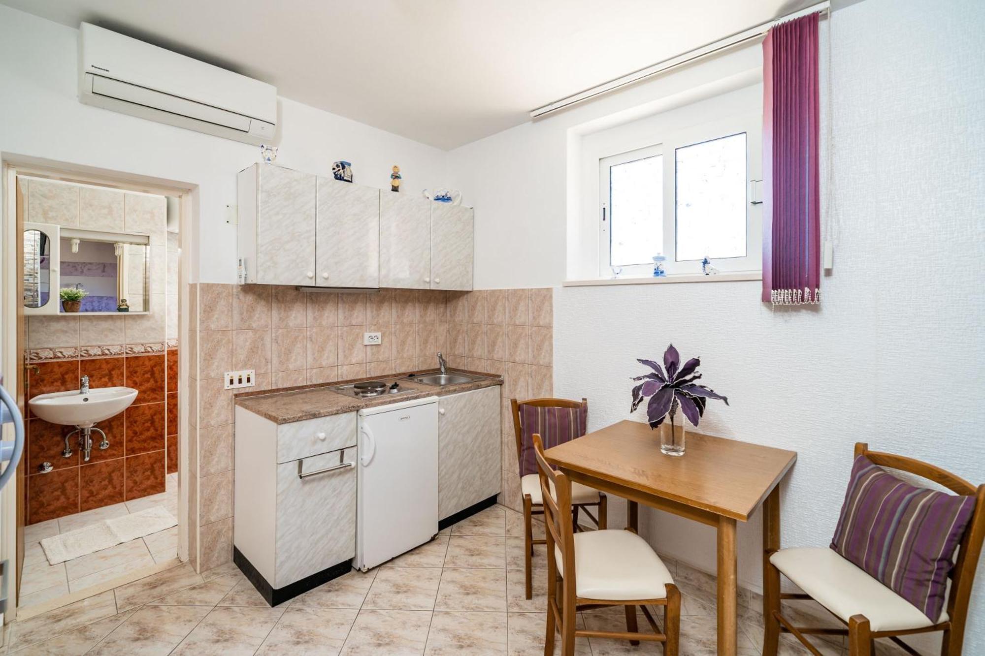Apartments Nikolina Lumbarda Pokoj fotografie