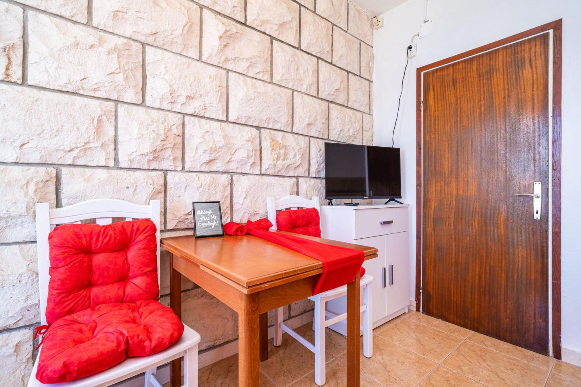 Apartments Nikolina Lumbarda Pokoj fotografie